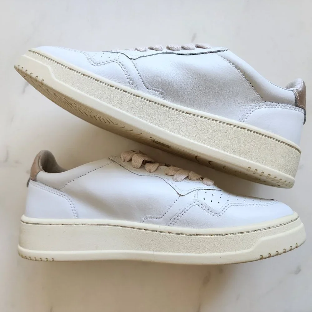 NWT Autry Medalist Low Women’s Sneakers – Retro Vibes in White Gold ✨👟 - Picture 7 of 11